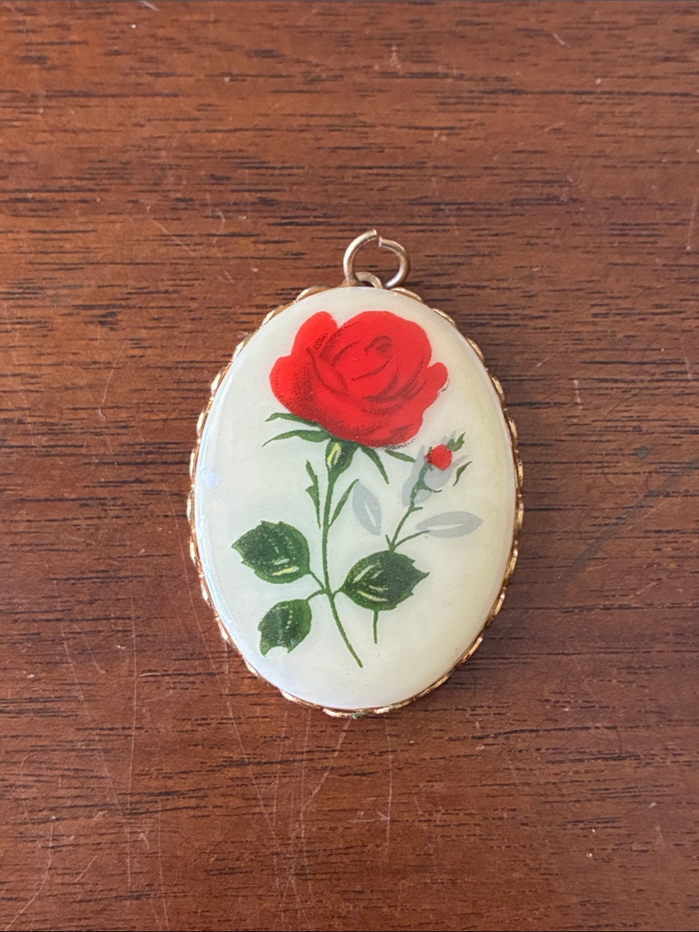 Porcelain Oval Scalloped Pendant — Red Rose
